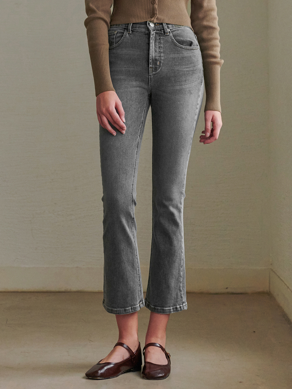 [BOOTSCUT] New Jeans Part.1 Dark Grey